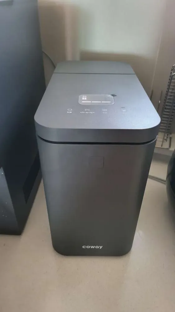 일산동 주방에 설치된 코웨이 제로 음식물 처리기 분쇄형 2L WMG-2005 — 대구 음처기